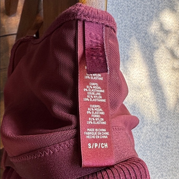 SKIMS Soft Lounge Ribbed Cami in Bordeaux - Picture 5 of 5